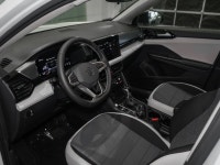 * HEATED FRONT SEATS * BACKUP CAMERA * PUSH BUTTON START * BLIND SPOT MONITOR * FULLY INSPECTED AWD... (image 3)