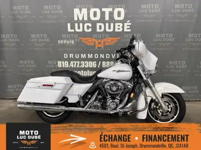 Harley-Davidson FLHX Street Glide 2008 110 241 KM MOTO CANADIENNE ALARME CRUISE CONTROL POIGNÉES CHA...