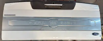 Fits 2017-2023 Super Duty ( 2022 Body style) Please call us 1-800-808-4349 or visit our website to v...