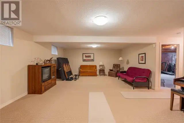 189 Stathis BOULEVARD Sarnia, Ontario in Houses for Sale in Sarnia - Image 24