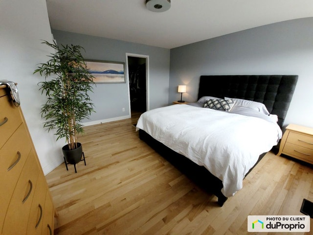 $645,000 - 2 Storey for sale in Pointe-des-Cascades — photo 1
