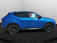 This 2024 DODGE HORNET R/T PLUS EAWD has the following options Leather Seats - Red, Remote Start Sys... (image 9)