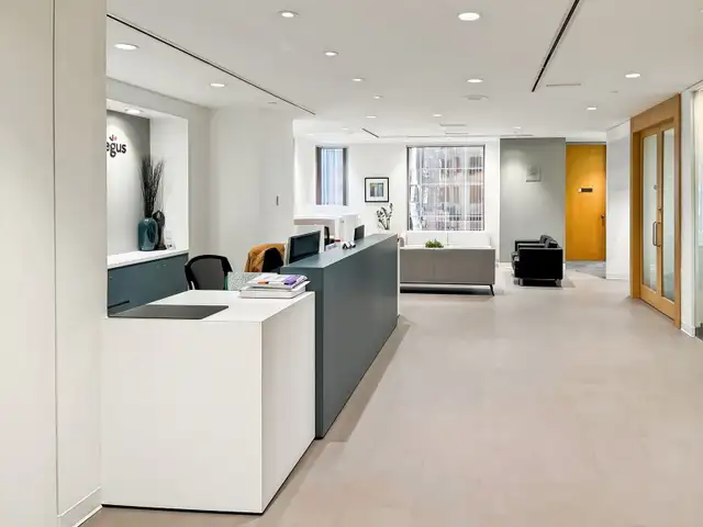 Large Office for Rent – Regus Vancouver Park Place Vancouver in Commercial & Office Space for Rent in Vancouver - Image 5