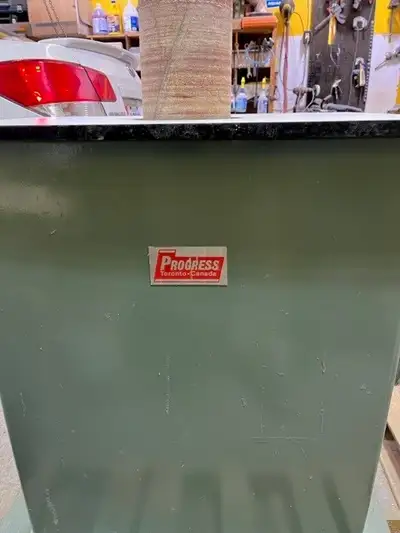 PROGRESS P300 SANDER: *** 1 Hp Motor *** *** c/w Pneumatic Drum *** *** 600 Volt 3 Phase Electrics *...