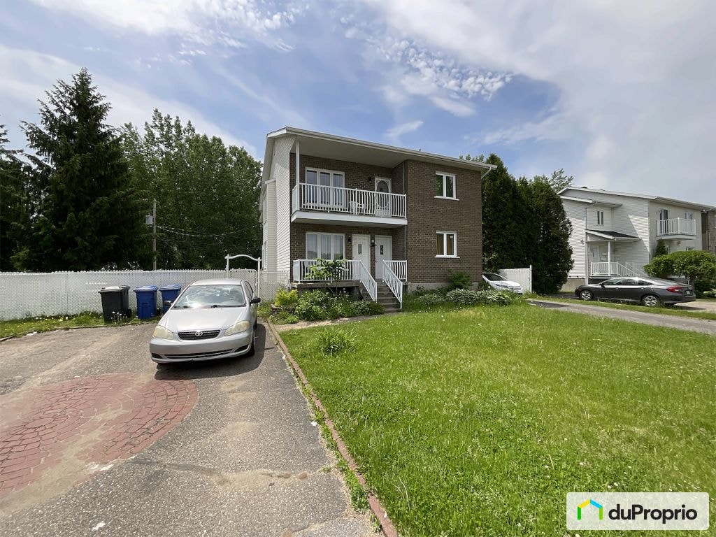 $658,000 - Triplex in Trois-Rivières (Trois-Rivières-Ouest) — photo 1