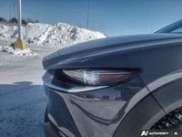 2020 Mazda CX-30 Le Mazda CX-30 GS AWD 2020 est un VUS compact qui se distingue par son design éléga... (image 7)