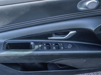 2023 Hyundai Elantra Hybrid Luxury DCT – Efficiency Meets Comfort & ConnectivityNow available at Orr... (image 6)