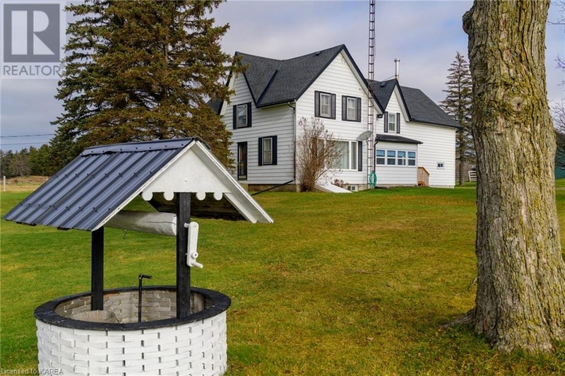 2060 BLUE MOUNTAIN Road Lansdowne, Ontario Houses for Sale Kingston