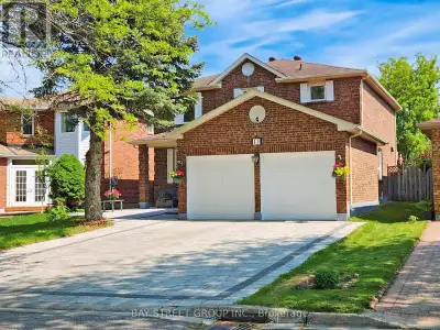 11 LANCASHIRE ROAD Markham (Unionville), Ontario