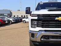This Chevrolet Silverado 3500HD delivers a Turbocharged Diesel V8 6.6L/403 engine powering this Auto... (image 8)