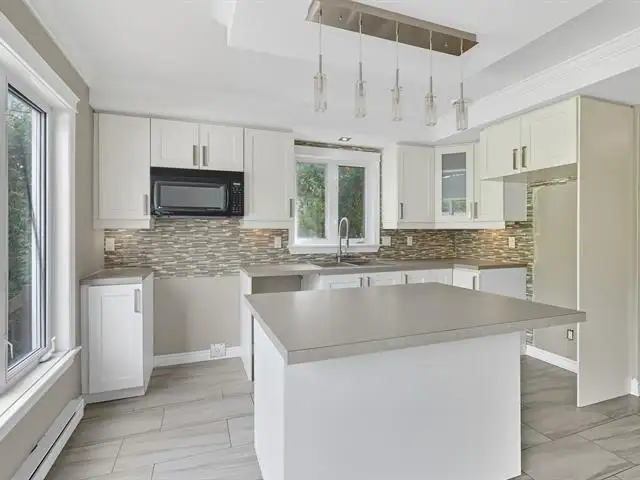 30 Rue du Grésil Gatineau (Hull), Quebec in Houses for Sale in Gatineau - Image 18