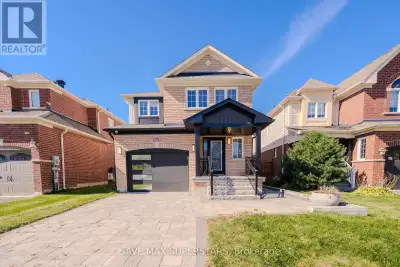 Welcome To 28 Versailles Crescent In Barrie's Desirable Innis-Shore Community! This Spacious 3+1-Bed...