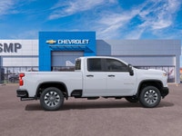 Saskatoon Motor Products - This Chevrolet Silverado 2500HD boasts a Turbocharged Diesel V8 6.6L/ eng... (image 5)