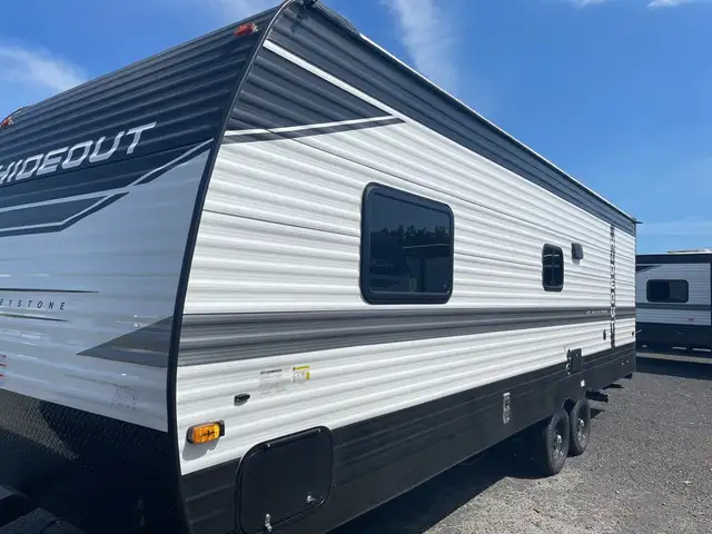 2022 Hideout 262BH--CLEARANCE PRICING in Travel Trailers & Campers in Sudbury - Image 3