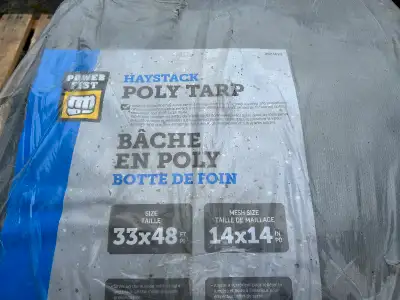 Bâche de toile grise Dimension: 33 pi x48 pi Prix: 125$ Matériaux et Surplus Lefebvre. Nous sommes o...