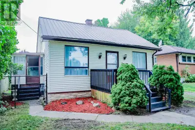 Well maintained home located in family friendly neighborhood, close to all amenities, gas station, p...