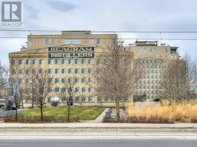 403 - 5 FATHER DAVID BAUER DRIVE Waterloo, Ontario