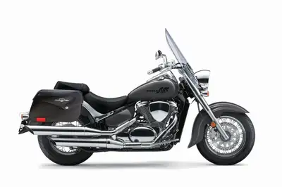 Throaty rumble with refined efficiency. Laid-back riding style with plush comfort. Rich paintwork an...