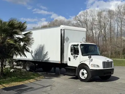 2016 Freightliner M2 106 Cube Van Cummins ISB 6.7L Cube Dimensions: 26' Long 8'2in. Wide 8'4in. High...