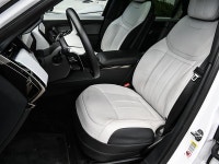 The 2024 Land Rover Range Rover Sport P400 Dynamic Se blends luxury, athletic design, and refined po... (image 9)