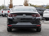 No Accidents - Keyless Ignition - Blindspot Monitoring - Backup Camera - Heated Front Seats The 2019... (image 7)