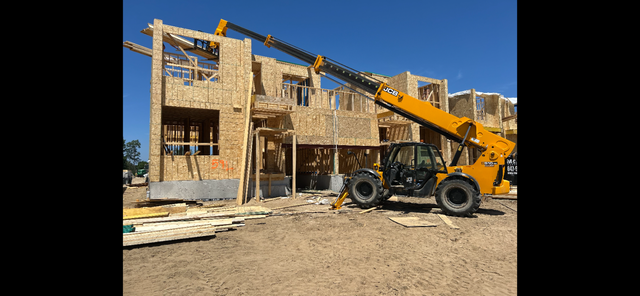 Construction carpentry work475477999753646082