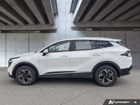 This Kia Sportage delivers a Regular Unleaded I-4 2.5 L/152 engine powering this Automatic transmiss... (image 1)