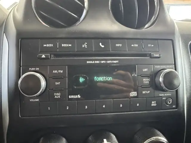 2016 Jeep Compass 4WD 4dr High Altitude in Cars & Trucks in Longueuil / South Shore - Image 28