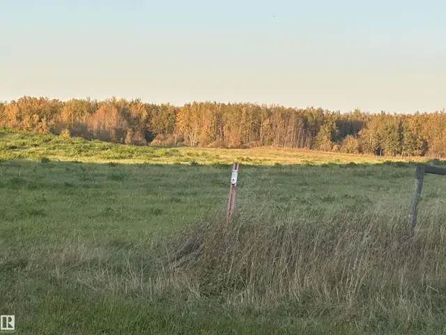 Range Road 225 @ township 612 Rural Thorhild County, Alberta in Land for Sale in Edmonton - Image 14