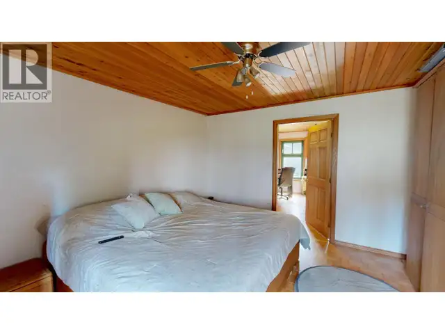 7524 THOMAS POINT ROAD 100 Mile House, British Columbia in Houses for Sale in 100 Mile House - Image 19