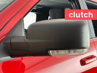 1 OWNER / Auto Dimming Rearview Mirror, Front Heated Seats, Climate Control and more! Clutch is the... (image 8)