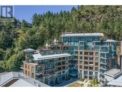 Welcome to West Vancouver's the last waterfront complex. Perched on the corner of the 4th floor this...