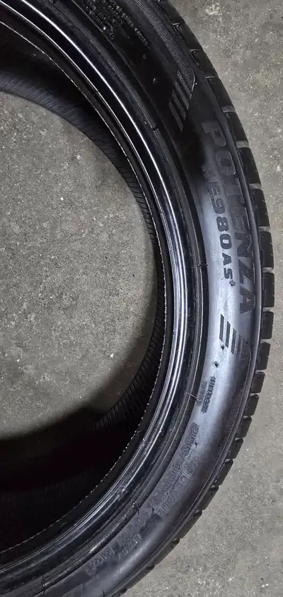 Single Tire Tire Brand : Bridgestone Potenza RE980 AS Tire Size: 255/40/19 Speed Rating: 100W DOT :...
