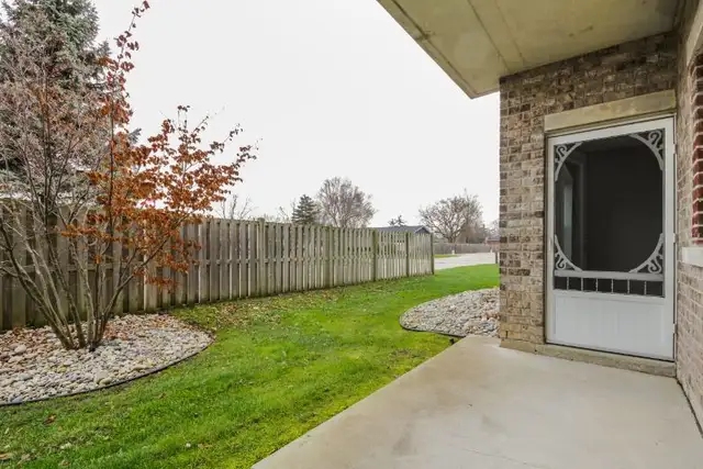 Luxury 1 Bedroom Apartment in Exeter in Long Term Rentals in London - Image 16