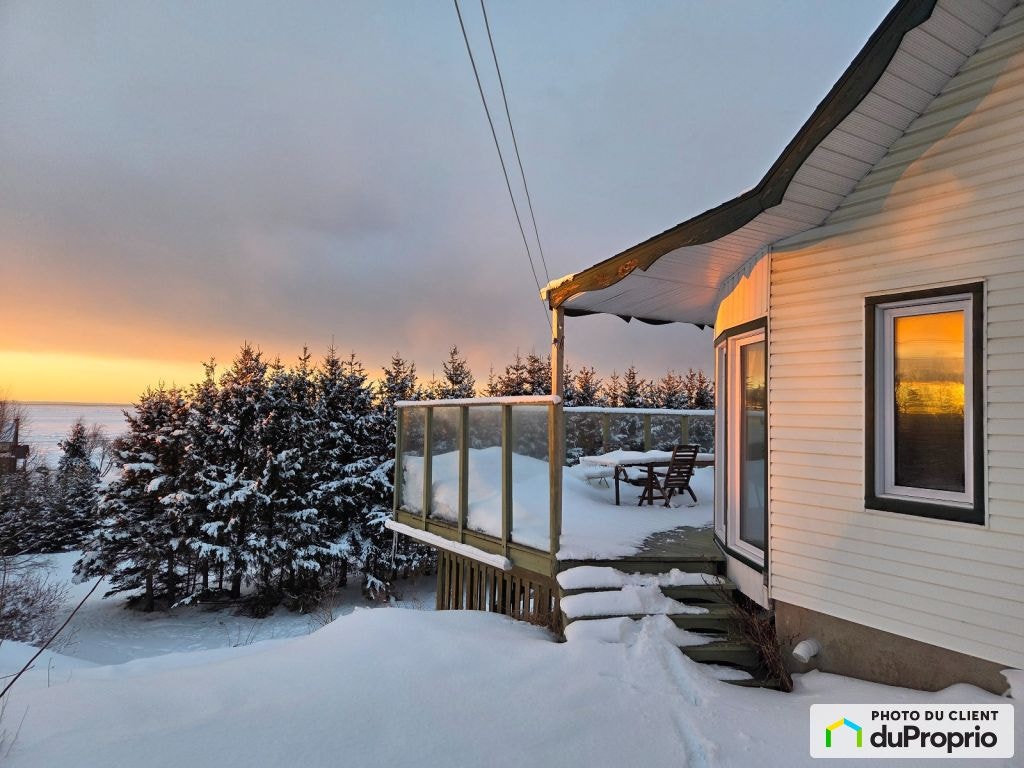 $435,000 - 2 Storey for sale in Rimouski (Pointe-Au-Père) — photo 3