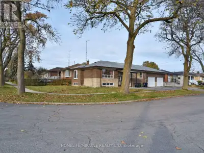 MAIN FLOOR - 31 ROMULUS DRIVE Toronto (Bendale), Ontario