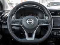 17" Alloy Wheels, 4-Wheel Disc Brakes, 6 Speakers, Air Conditioning, Auto High-beam Headlights, Auto... (image 8)