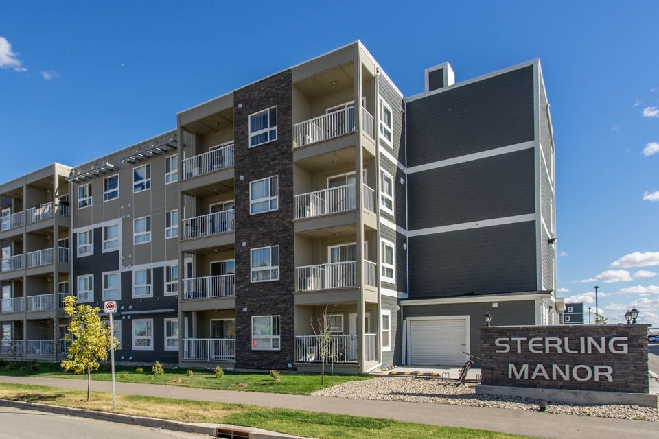 Sterling Manor - 1 Bedroom available at 3928 Green Falls Dr, Reg 3