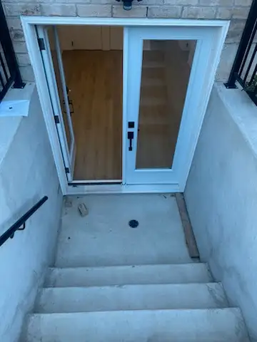 Two bedroom basement apartment for.rent in Thorold Ontario