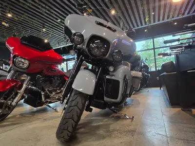 The Harley-Davidson Ultra Limited gives you premium touring performance with no compromises to the r...