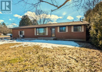 6 CLIFFORD Place Hepworth, Ontario