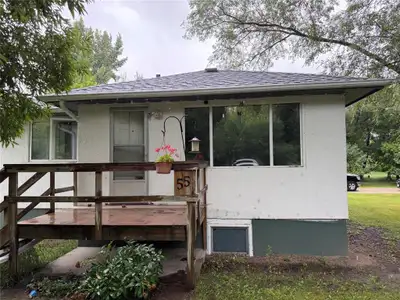 R39//Gladstone/Space to breathe, land to grow this three-bedroom, two-bathroom bungalow sits on two...