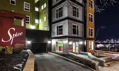 Gorgeous 2 Bed 2 Bath Condo in Spice Buiding Downtown Halifax!