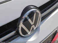 Adaptive Cruise Control, Forward Collision Warning, Lane Departure Warning, Navigation System, Leath... (image 8)