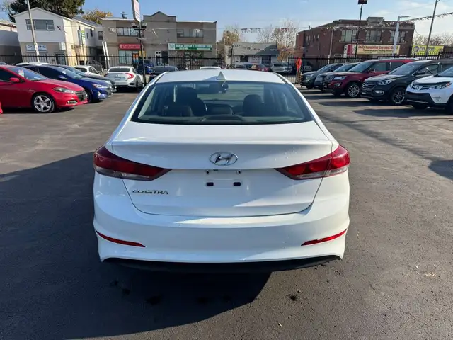 2018 Hyundai Elantra SEL in Cars & Trucks in Hamilton - Image 6