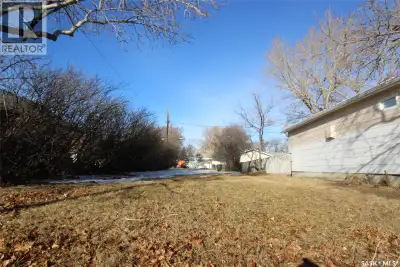 A residential lot with all utilities to the curb. This is a 37.50 x 120 in a neighborhood with lots...