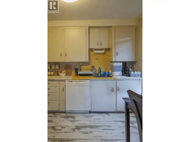 421 MAIN STREET McBride, British Columbia in Commercial & Office Space for Sale in Quesnel - Image 22