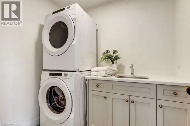 208 WILLIAM Street Delhi, Ontario in Houses for Sale in Norfolk County - Image 20