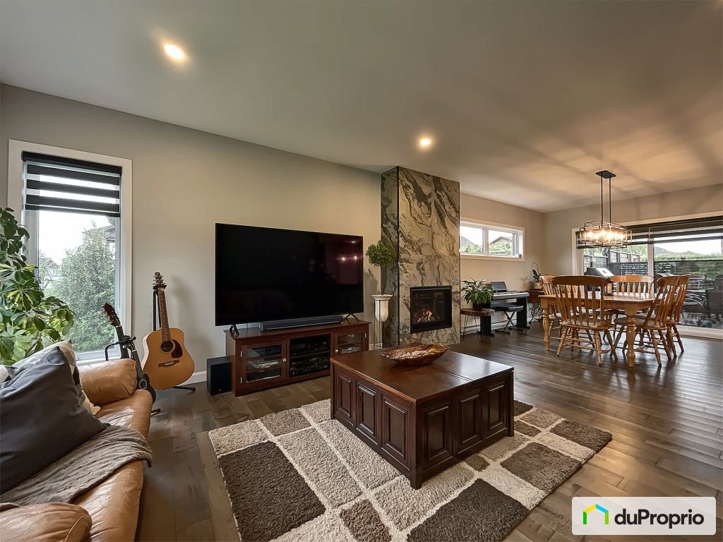 $685,000 - 2 Storey for sale in St-Isidore — photo 3