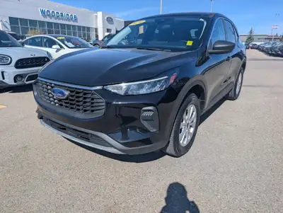 Welcome to Woodridge Ford. Navigation, Heated Seats, Cold Weather Package, Heated Steering Wheel, Re...